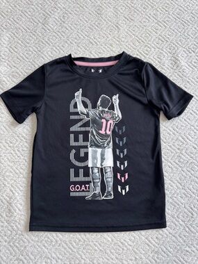 Kids Black 'Legend' Messi Soccer T-Shirt sz 5